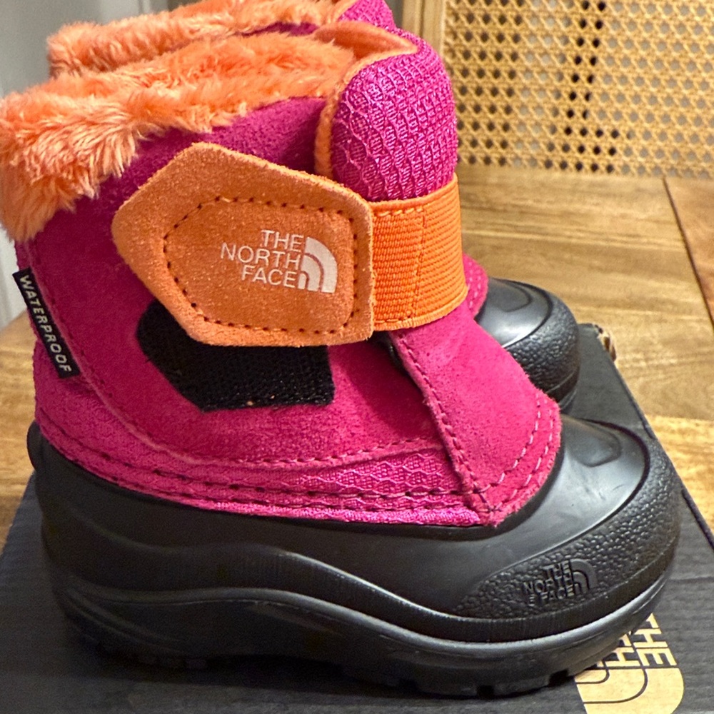 The North Face Alpenglow Kids Boots